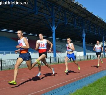 Дистанция 800 метров.